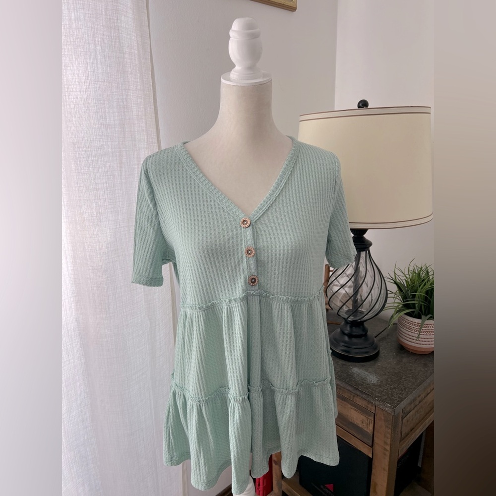 NWOT Pink Lily waffle knit top